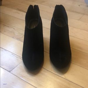 Ann Klein Wedge booties